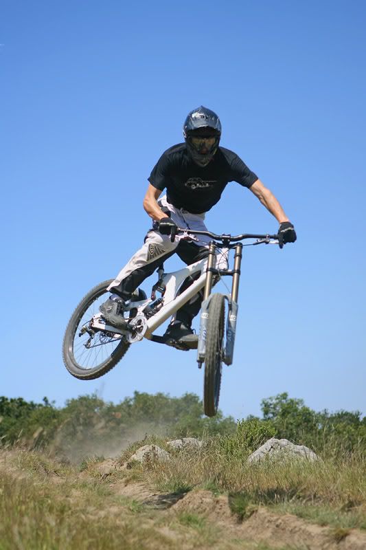 IMAGE: http://i89.photobucket.com/albums/k206/downhillnews/Furbee1BMRMAD2008.jpg