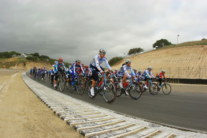 IMAGE: http://i89.photobucket.com/albums/k206/downhillnews/Group1-1.jpg