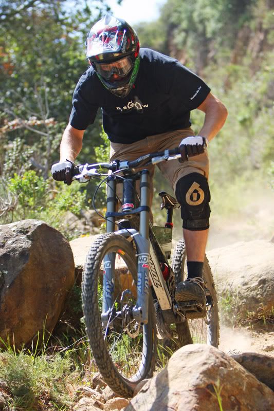 IMAGE: http://i89.photobucket.com/albums/k206/downhillnews/MSDHW1BMRMAD2008.jpg