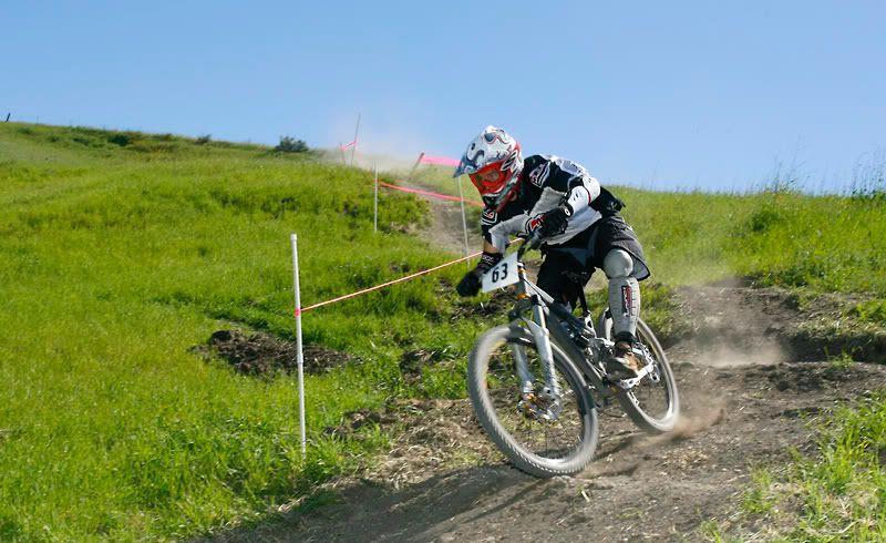 IMAGE: http://i89.photobucket.com/albums/k206/downhillnews/SGDC10Ian.jpg