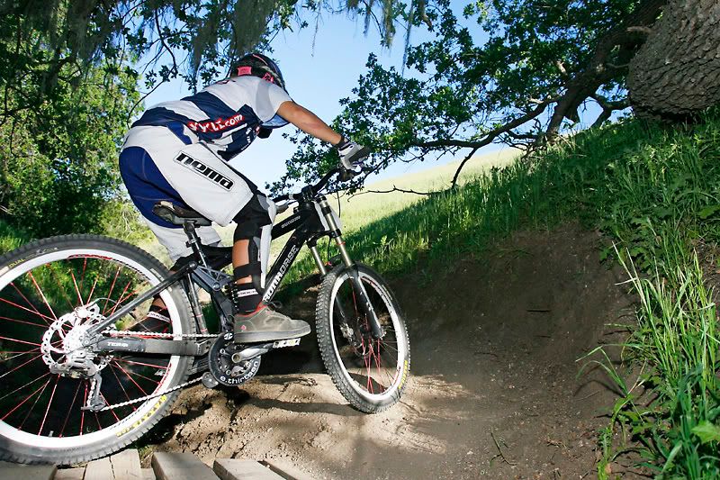 IMAGE: http://i89.photobucket.com/albums/k206/downhillnews/SGDC11Ian.jpg