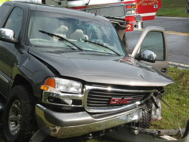 FrontoftruckSmall.jpg