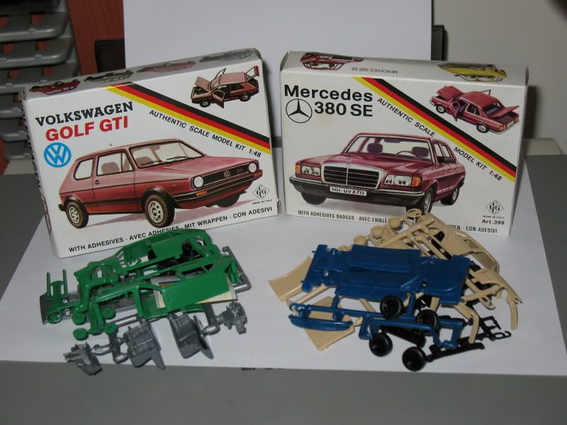 ROCO VW 1600 con vetrata e tergicristalli in Bianco-Beige h0 1:87