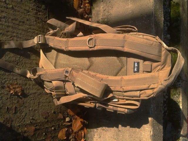 backpack003.jpg