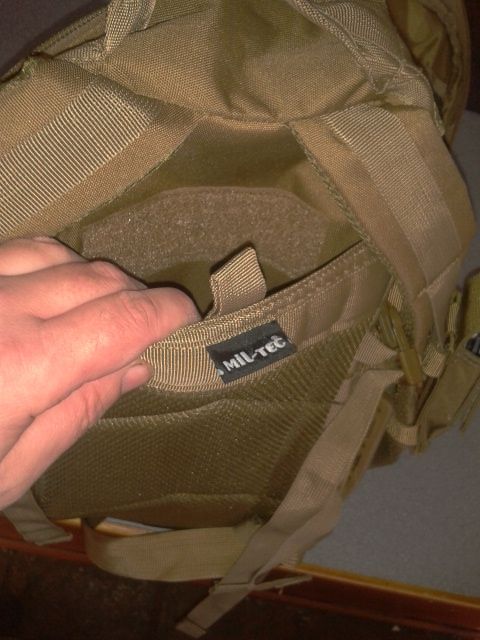 backpack005.jpg