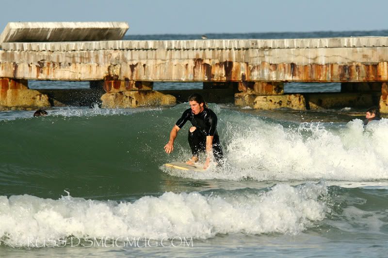 IMAGE: http://i89.photobucket.com/albums/k215/RUSS-D/10%2025%2009%20Twin%20Piers/IMG_5669.jpg