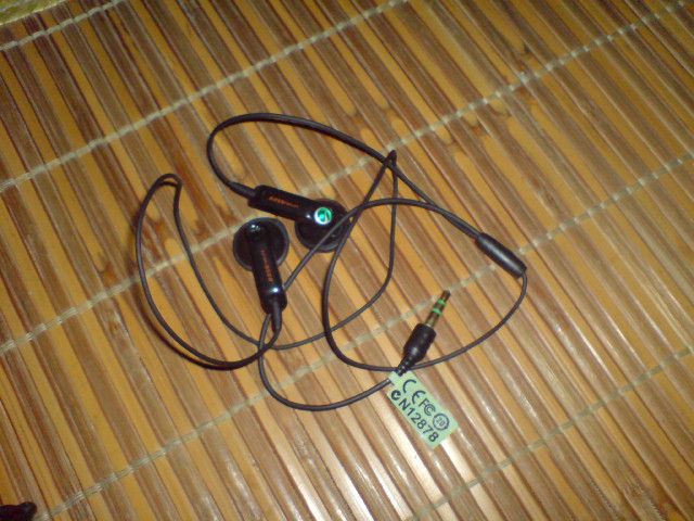 bán vài em Sony ericsson cổ chữa cháy chất.....