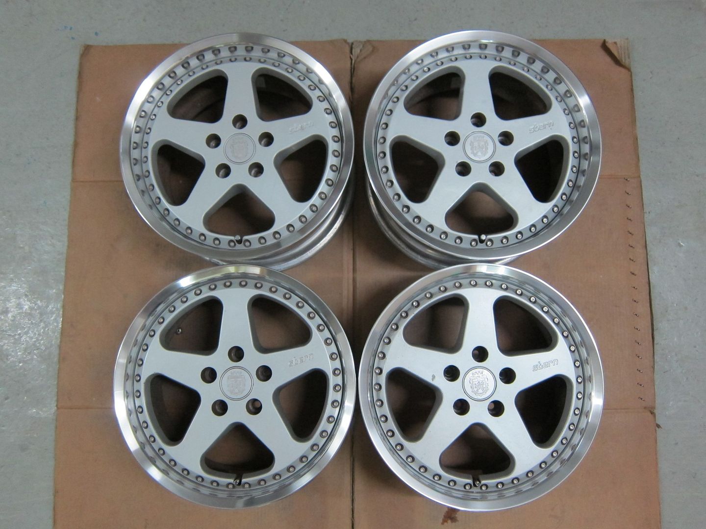 http://i89.photobucket.com/albums/k217/Rexchris66/JDM%20Wheelssssssss%202/Stern%205%20Spokes%20-%2013%20July%202013/IMG_3970_zps91a474b6.jpg