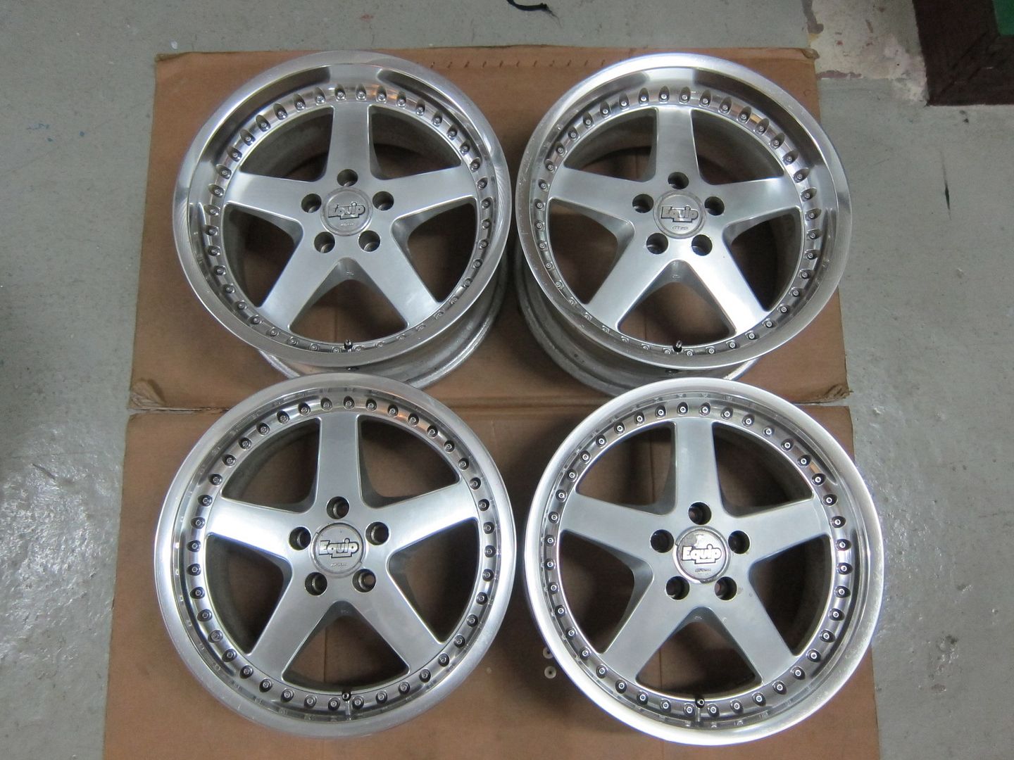 http://i89.photobucket.com/albums/k217/Rexchris66/JDM%20Wheelssssssss%202/Work%20Equip%20DDC%20-%2029%20May%202013/IMG_2749_zps824658f9.jpg