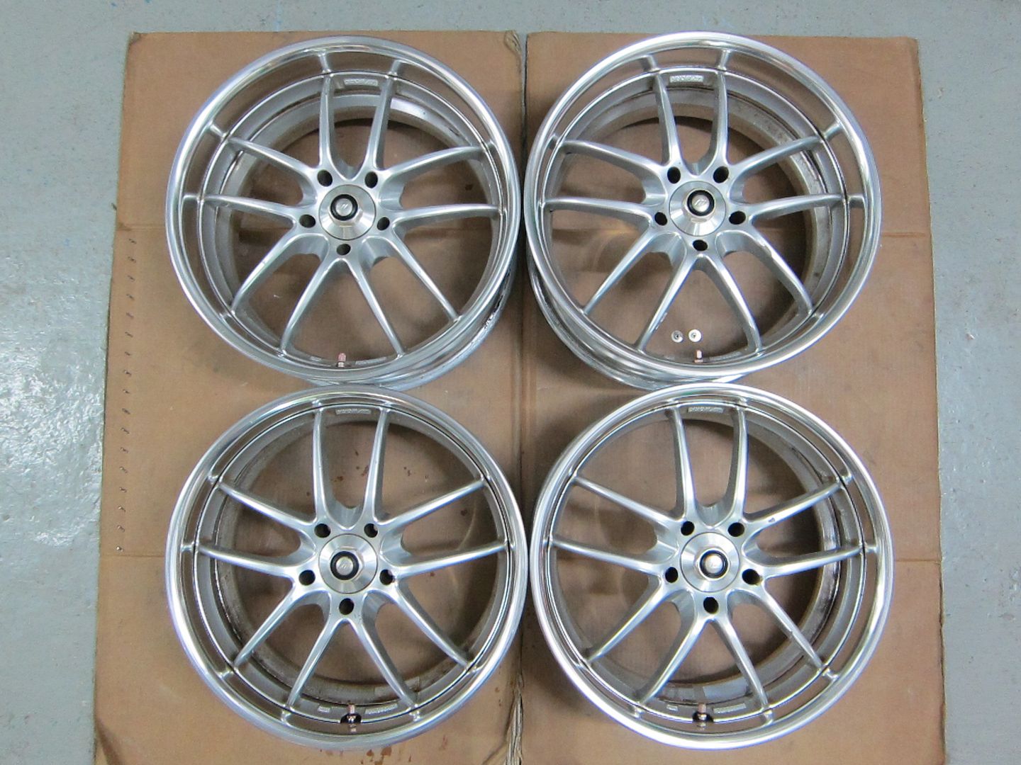 http://i89.photobucket.com/albums/k217/Rexchris66/JDM%20Wheelssssssss%202/Work%20S2R/IMG_4780_zpsc12fda6b.jpg