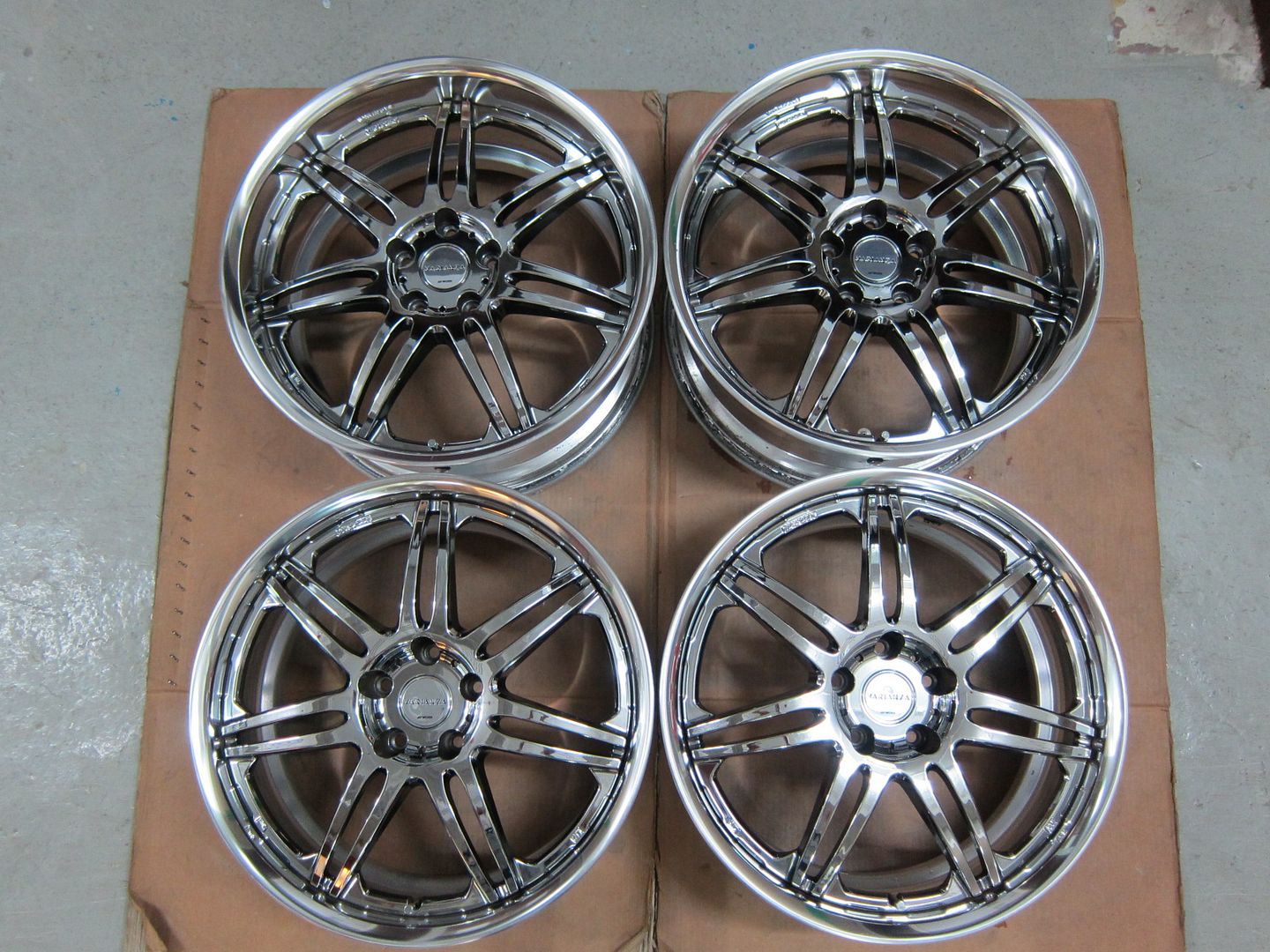 http://i89.photobucket.com/albums/k217/Rexchris66/JDM%20Wheelssssssss%202/Work%20T1S%20-%2010%20Jul%202013/IMG_3911_zps6922dcbb.jpg