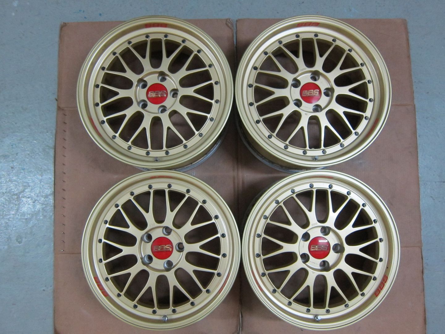 http://i89.photobucket.com/albums/k217/Rexchris66/JDM%20Wheelsssssssss%203/BBS%20LM%20F1%20-%201%20Sept%202013/IMG_4989_zps9e59b637.jpg