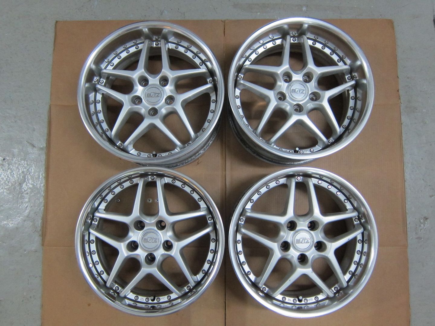 http://i89.photobucket.com/albums/k217/Rexchris66/JDM%20Wheelsssssssss%203/Blitz%20Type%2003%20-%2027%20Nov%202013/IMG_7689_zpsb3371345.jpg