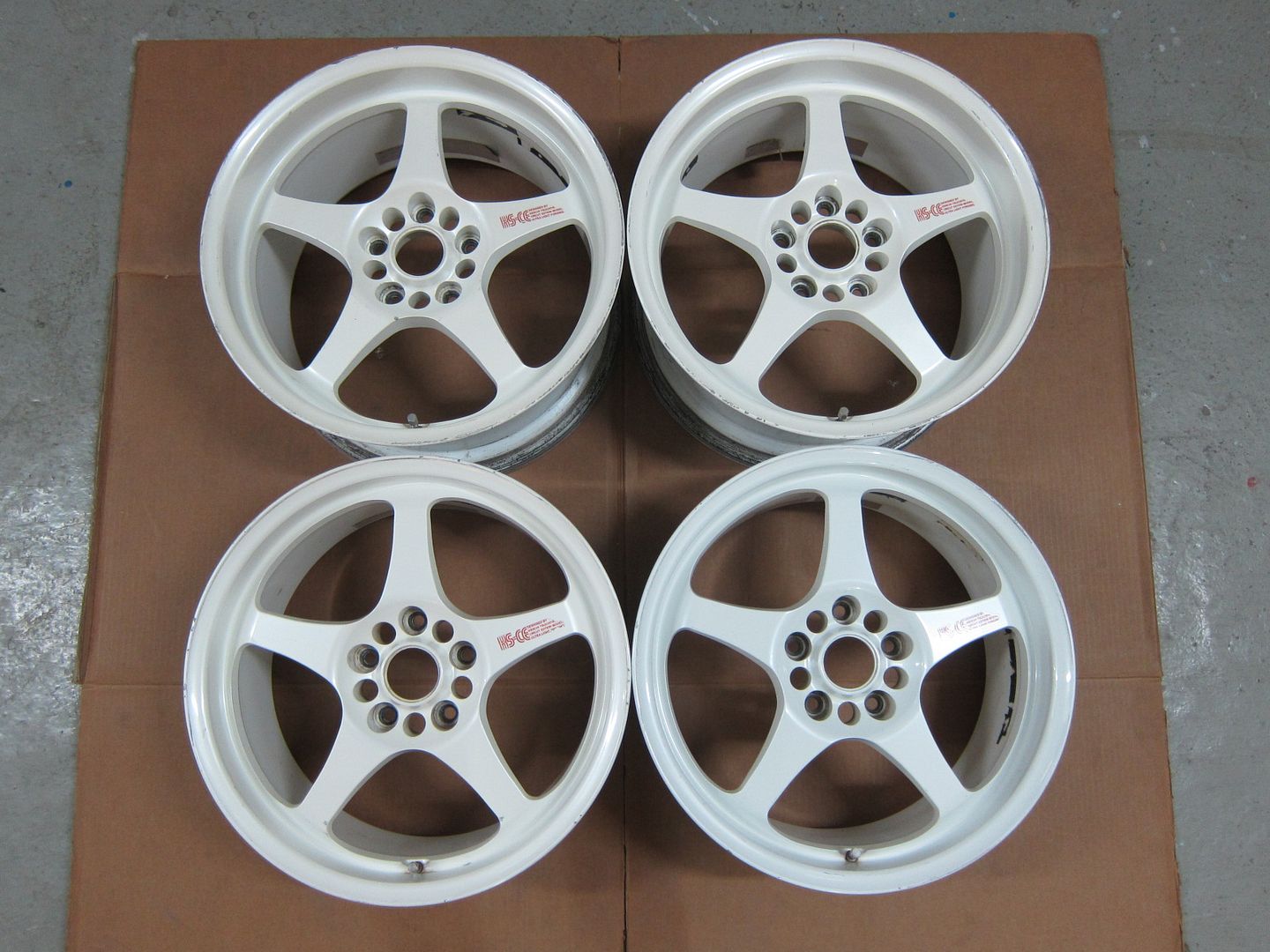 http://i89.photobucket.com/albums/k217/Rexchris66/JDM%20Wheelsssssssss%203/Kei%20Office%20KS-CE%20-%207%20Nov%202013/IMG_6744_zps8fffccaa.jpg