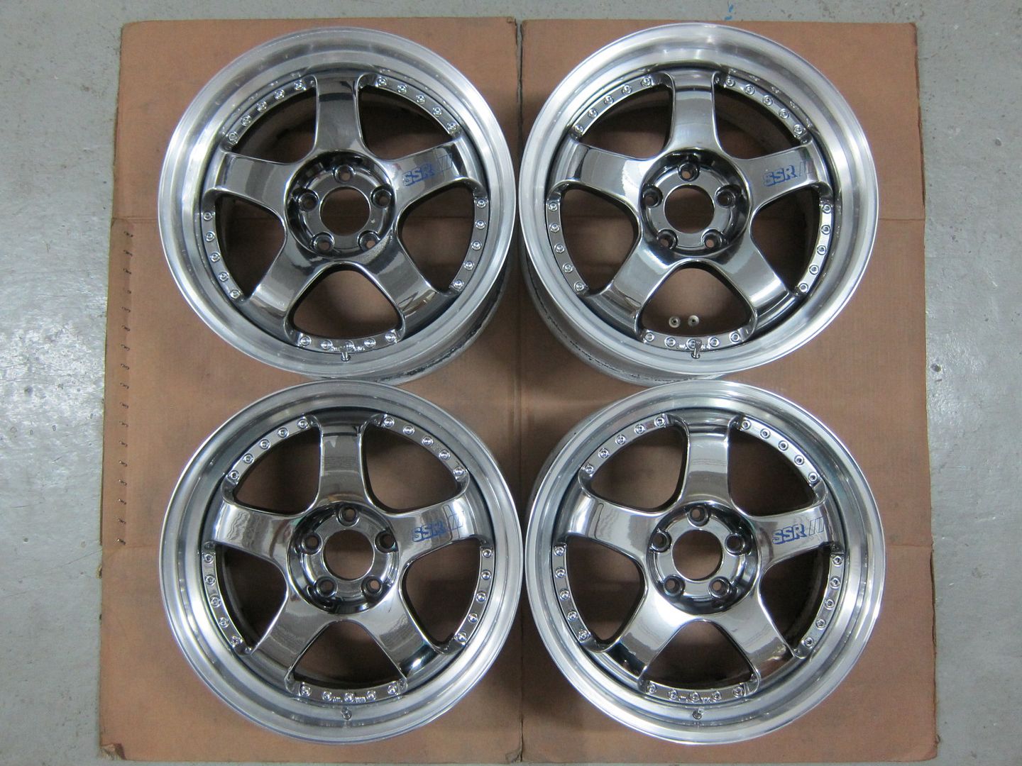 http://i89.photobucket.com/albums/k217/Rexchris66/JDM%20Wheelsssssssss%203/SSR%20SP1%20-%2027%20Jun%202014/IMG_3961_zpsec7e8ef8.jpg
