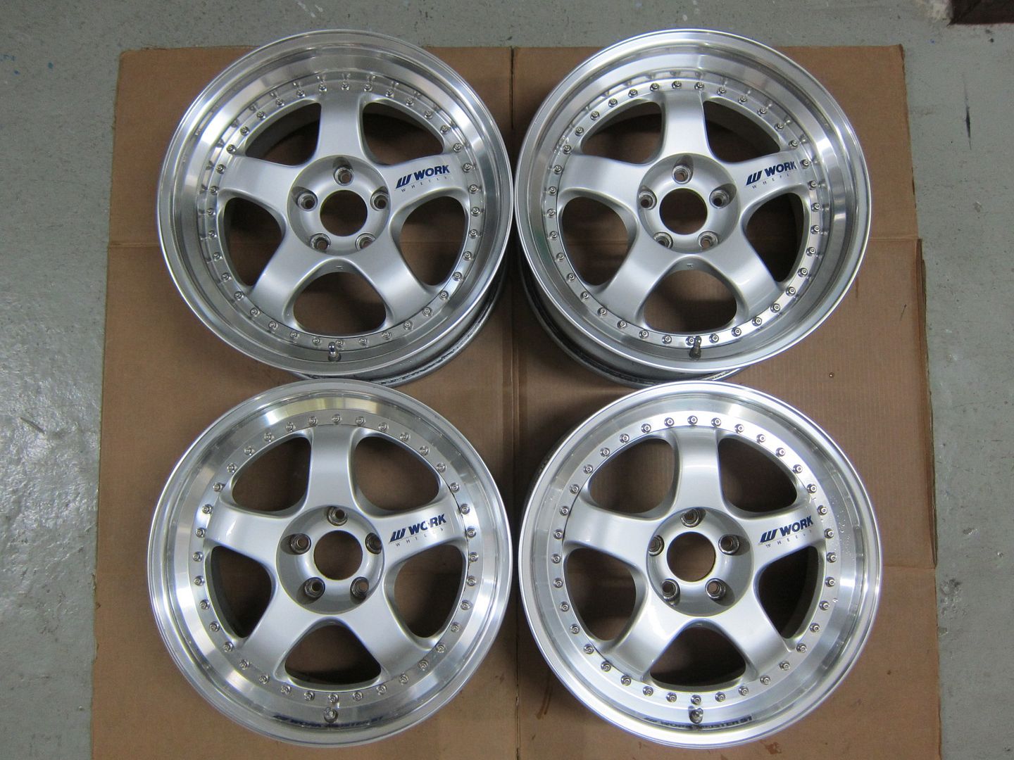 http://i89.photobucket.com/albums/k217/Rexchris66/JDM%20Wheelsssssssss%203/Work%20S1%203%20Pieces%20-%2022%20Dec%202013/IMG_7976_zps6e7a9062.jpg