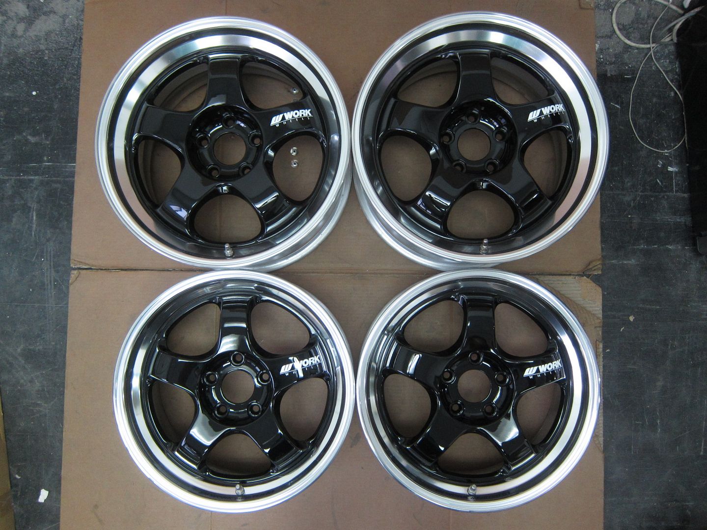 http://i89.photobucket.com/albums/k217/Rexchris66/JDM%20Wheelssssssssss%205/Work%20S1%202P%20Black%20-%209%20Feb%202015/IMG_5326_zpskbr7lvpe.jpg