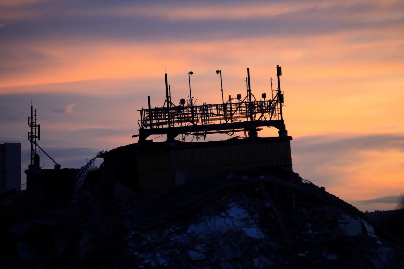 IMAGE: http://i89.photobucket.com/albums/k222/loosecanon_2006/DPP_1405.jpg