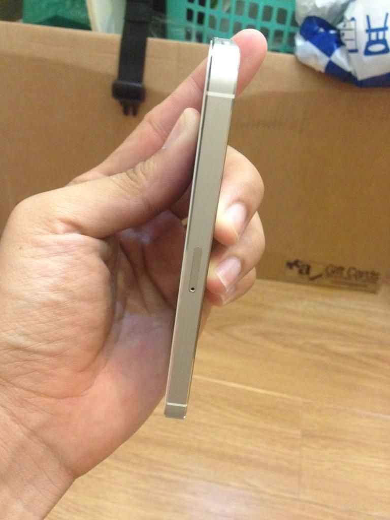 iPhone 5s màu Trắng - 16Gb - bản QT - Hàng Mỹ