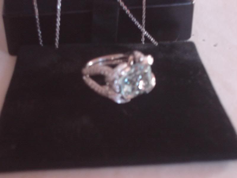 ringnecklace004.jpg