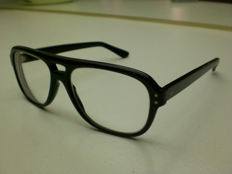 Glasses2.jpg