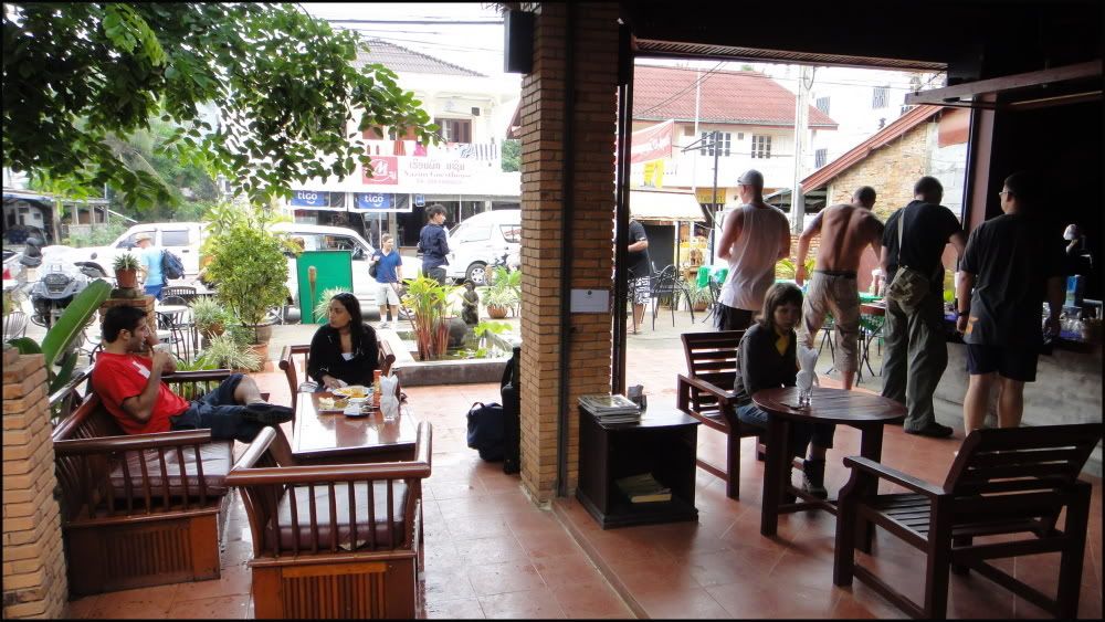 fb20110423Vientiane001.jpg