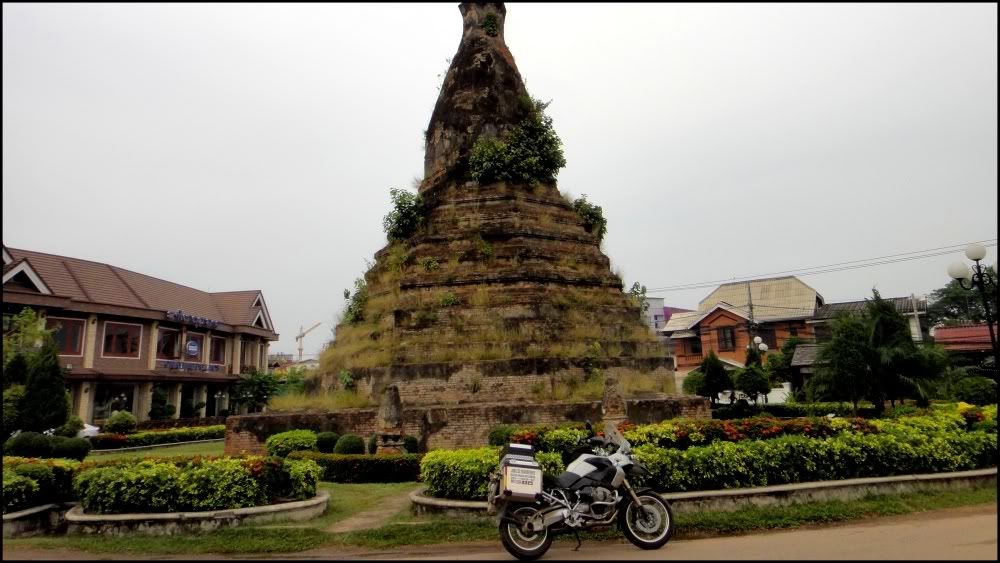 fb20110423Vientiane144.jpg