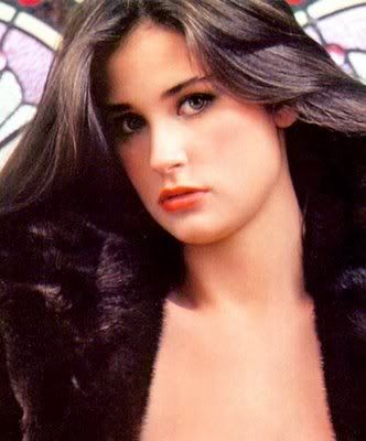 demi_moore_gigantic_bush_1.jpg