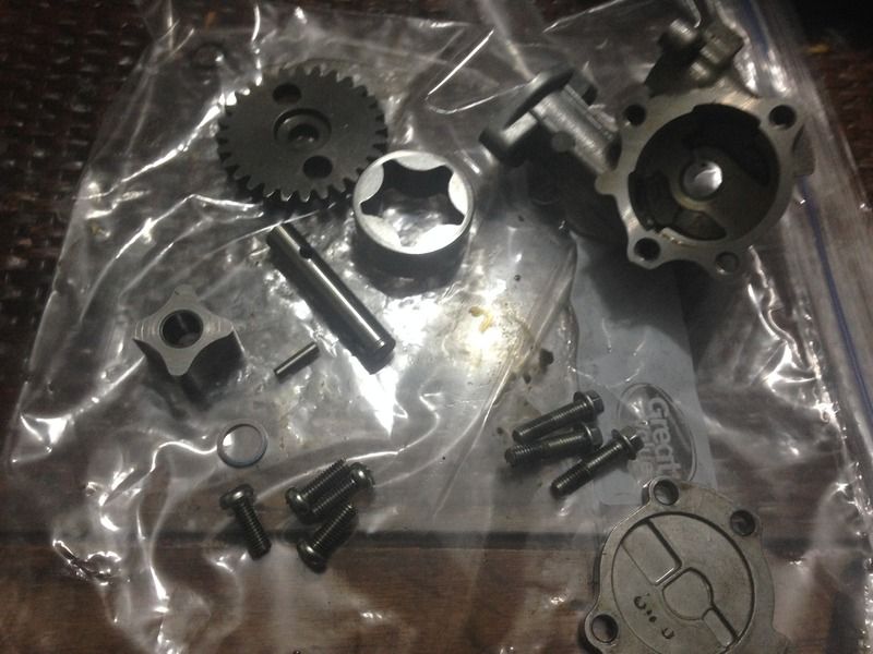 Oil pump! The home of the Kawasaki EX500 / Ninja 500R