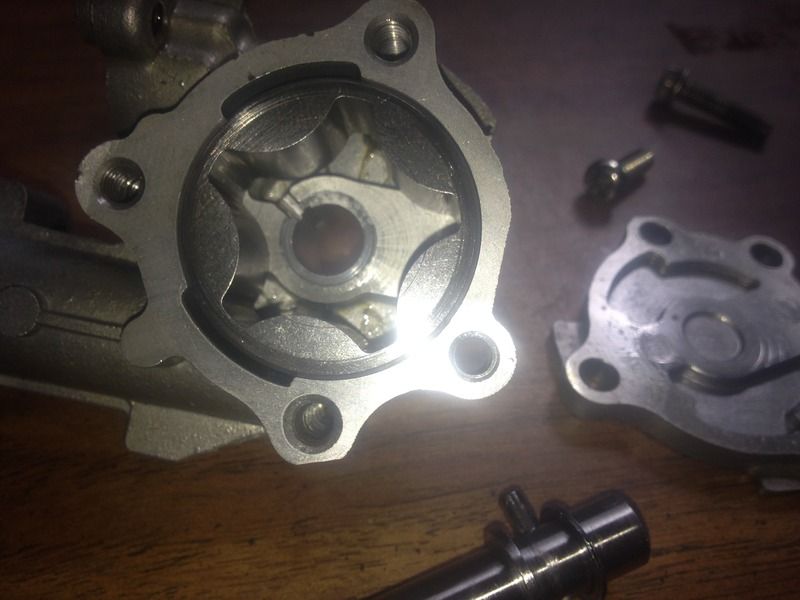 Oil pump! The home of the Kawasaki EX500 / Ninja 500R